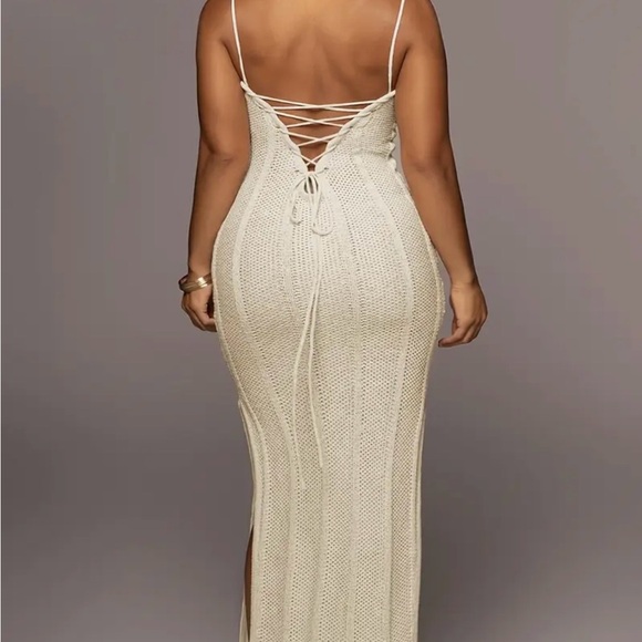 New-Elegant Cream Knit Maxi Dress - Picture 2 of 6